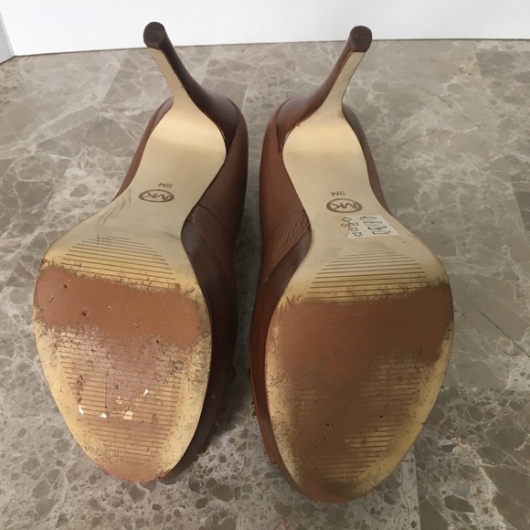 Michael Kors peep-toe logo heel - Picture 7 of 7